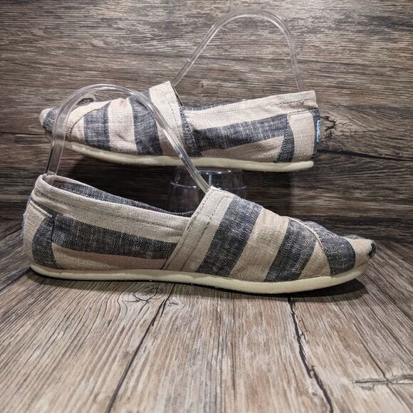 TOM's Blue/Tan Striped Flats - Picture 3 of 7